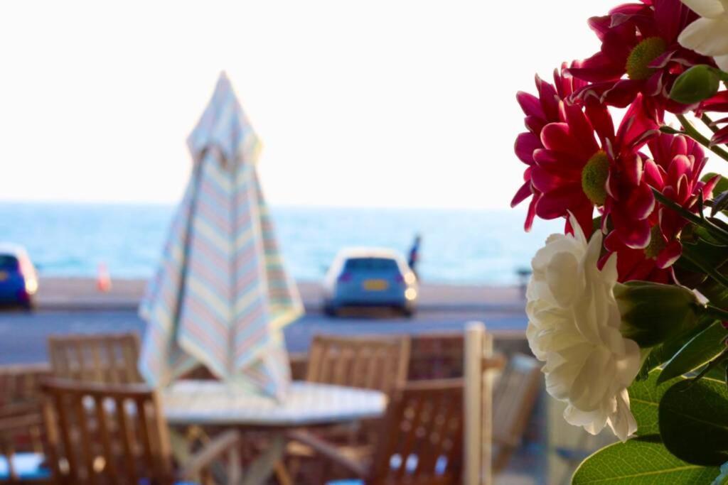 Serenity "Your Calm Seafront Retreat" By Air Premier Seaford Ngoại thất bức ảnh